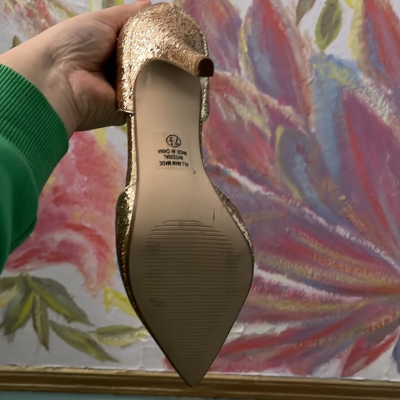 Glitter champagne shoes - Picture 3 of 3